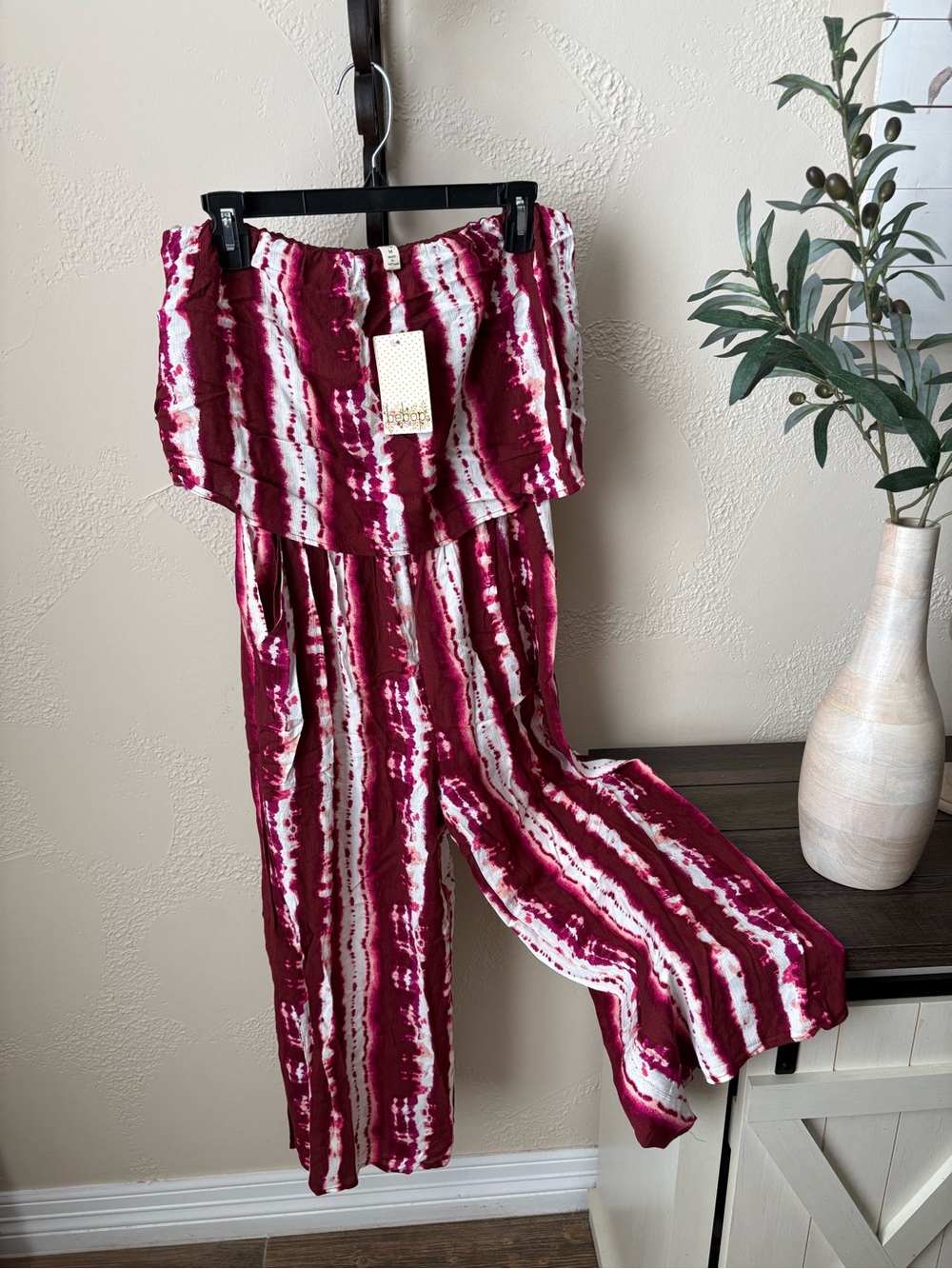 Women’s Off-Shoulder Tie-Dye Jumpsuit - Burgundy & White